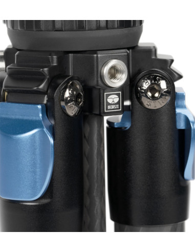 ST-124 Treppiede Standard Series Carbonio