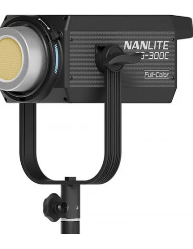 NANLITE FS-300C LED RGBW SPOT LIGHT