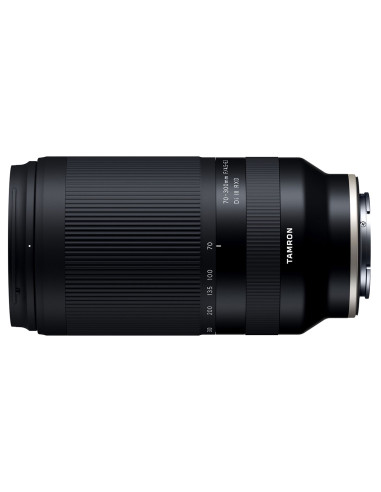 70-300mm f/4.5-6.3 Di III RXD Sony E-Mount