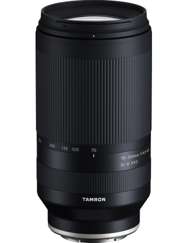 70-300mm f/4.5-6.3 Di III RXD Sony E-Mount