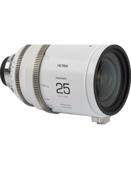 EPIC 25mm t/2 1.33x Full-Frame Anamorphic PL