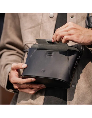 OneGo Classic Crossbody Mobile Bag (Elegant Black)