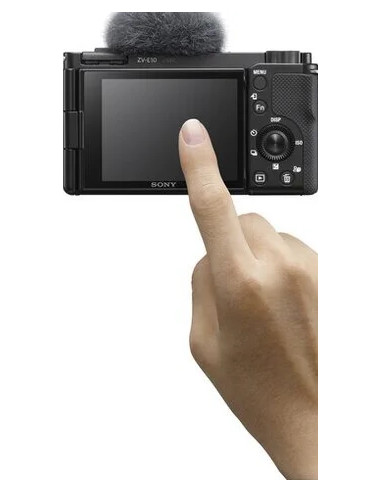 ZV-E10 + SEL-P 16-50mm f/3.5-5.6 OSS II