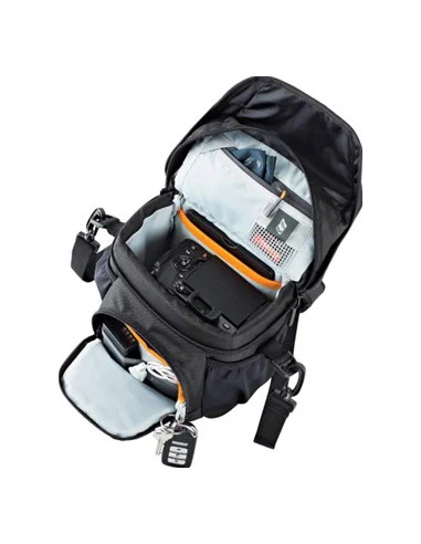 Borsa a spalla Lowepro Nova 140 Aw II nera