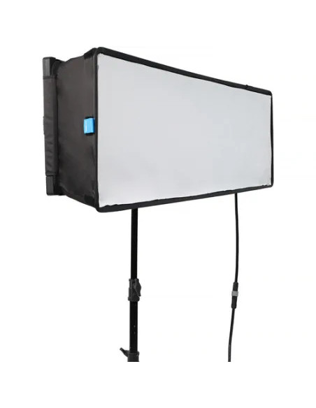 Pavoslim 240CL LED RGBWW PANEL