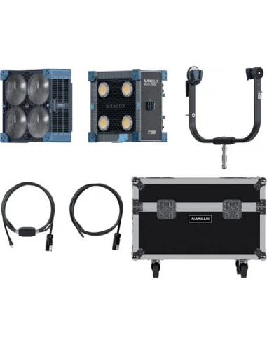 MATRIX 2500C LED FULL-COLOR MULTI-SOURCE SPOT LIGHT WITH FLIGHT CASE