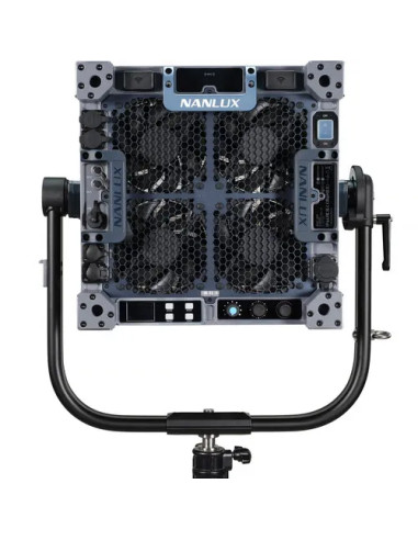 MATRIX 2500B LED BI-COLOR MULTI-SOURCE SPOT LIGHT WITH FLIGHT CASE