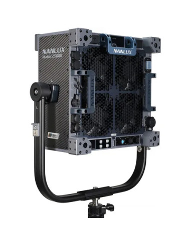 MATRIX 2500B LED BI-COLOR MULTI-SOURCE SPOT LIGHT WITH FLIGHT CASE