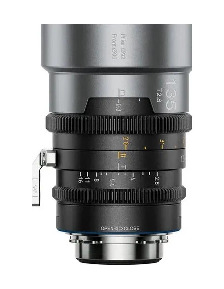 IronStar 135mm t/1.9 1.5X Anamorphic Blue Flare PL / EF
