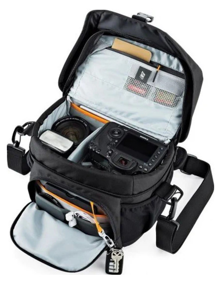 Borsa a spalla Lowepro Nova 180 Aw II nera