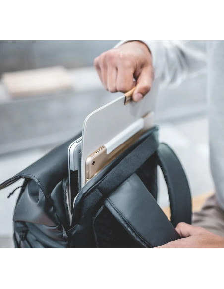 OneGo Backpack 18L Obsidian Black