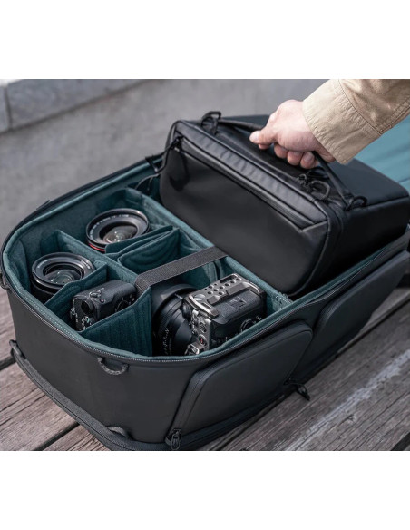 OneMo 2 35L Space Black