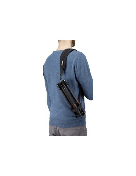 Compact Traveler No. 1 in Carbonio