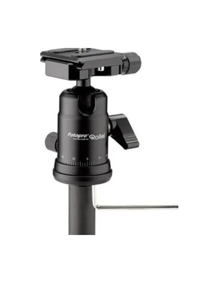 Compact Traveler No. 1 in Carbonio
