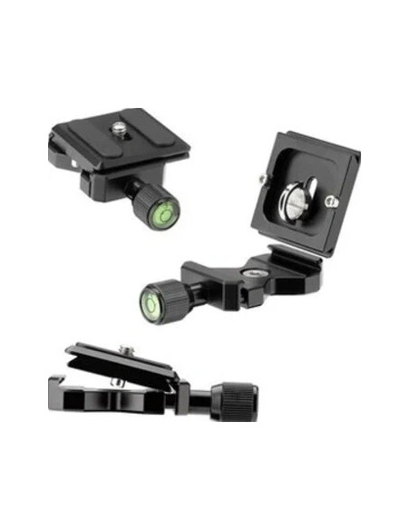 Compact Traveler No. 1 in Carbonio