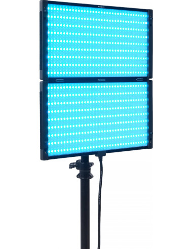 Pavoslim 240C LED RGBWW PANEL