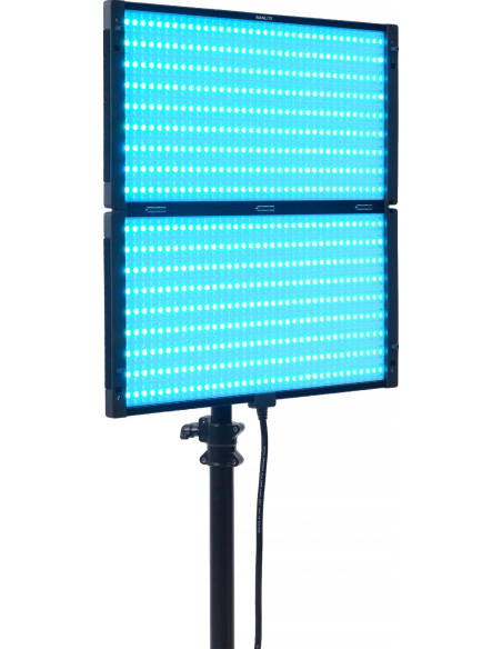 Pavoslim 240C LED RGBWW PANEL