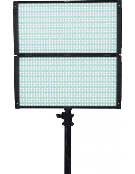 Pavoslim 240C LED RGBWW PANEL