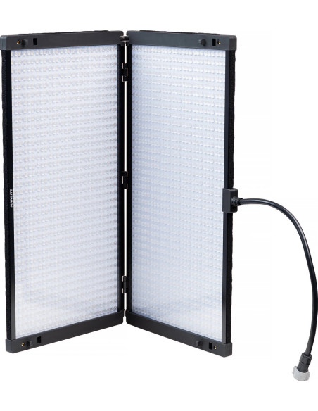 Pavoslim 240C LED RGBWW PANEL