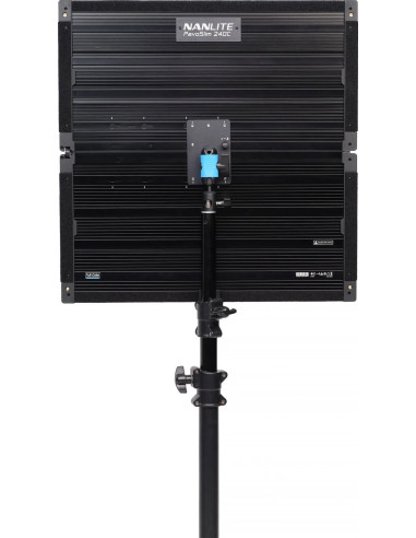 Pavoslim 240C LED RGBWW PANEL