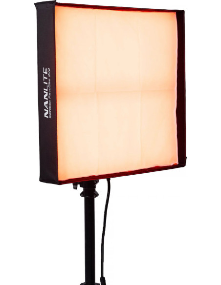 Pavoslim 240C LED RGBWW PANEL