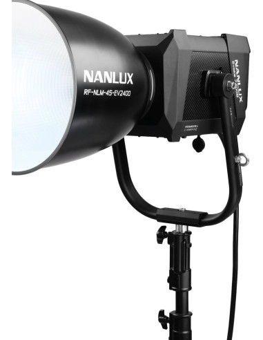 EVOKE 2400B Bi-Color con Trolley e Riflettore 45°