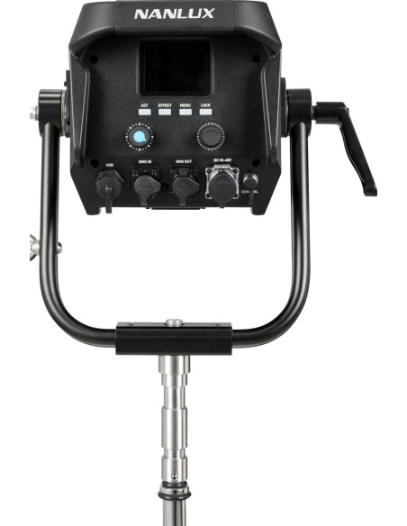 Evoke 1200B Bicolor con Flight Case e Lente Fresnel