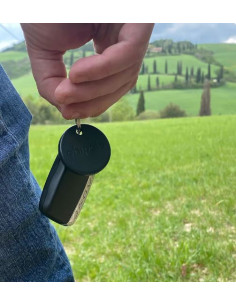 CHIPOLO ONE SPOT FINDER BLACK FOR APPLE 2